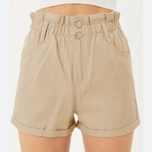 H&M Pants - H&M High Waist Tan Women's Shorts​​​